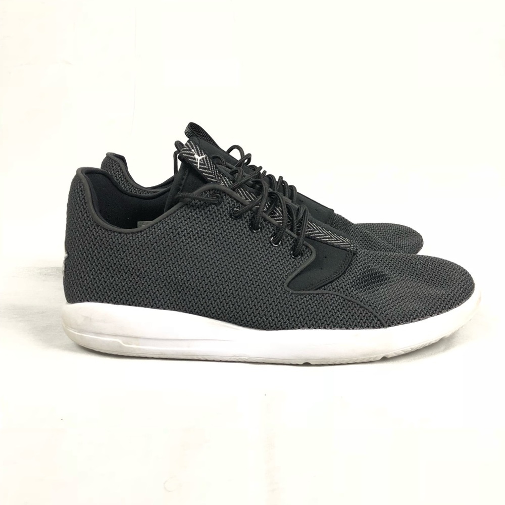 Jordan eclipse black size 9.5
